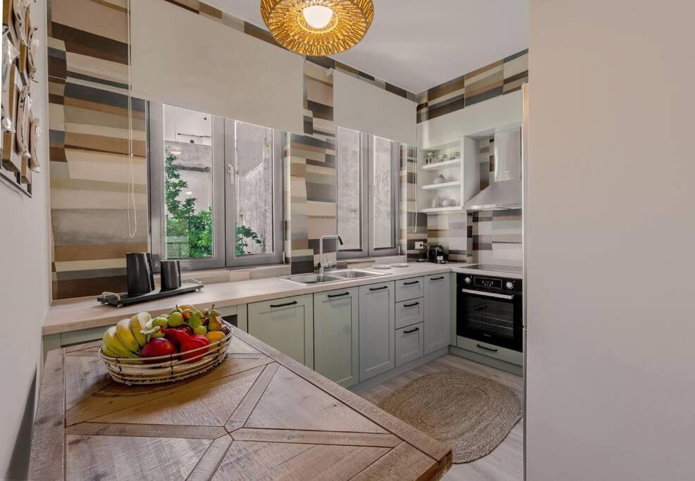 Enigma, A Lux And Boho City Apartment Downtown Preveza Esterno foto